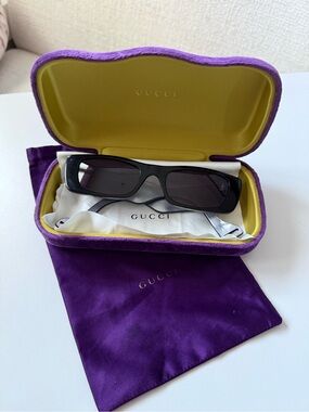 Gucci Black Sunglasses in Protective Packaging